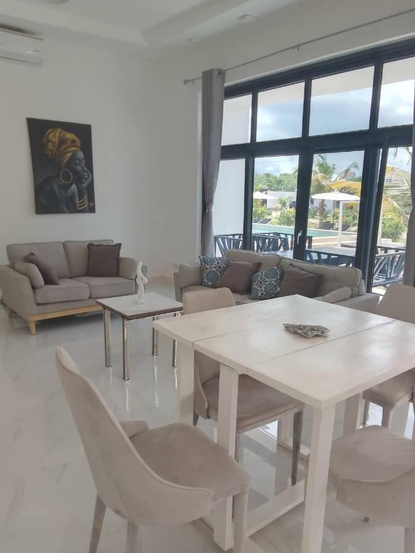 Luxeapartments * Michamvi Kae